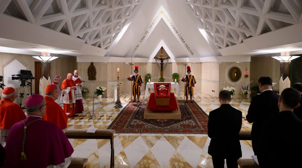 Trupul Papei Francisc va fi mutat în Bazilica Sfântul Petru pentru ca publicul să îi poată aduce un ultim omagiu