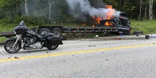 Coliziune dintre un grup de motociclişti şi o camionetă în apropiere de Boston 22 iunie 2019 FOTO captură WCVB Channel 5 Boston