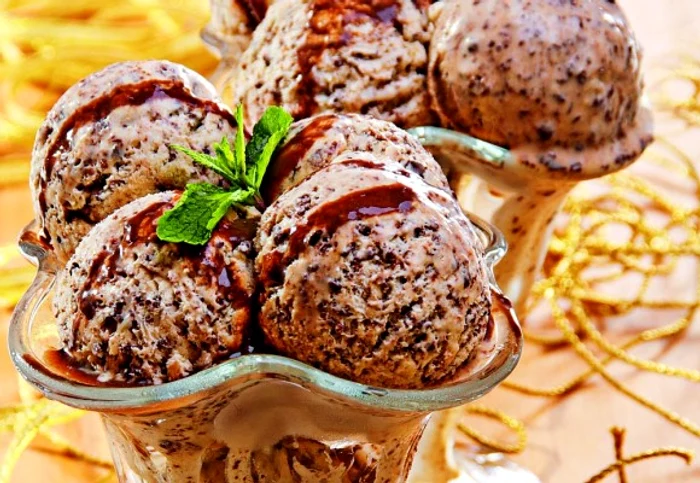 
    Înghetata este desertul preferat al verii, iar cea cu lapte și cafea este o delicatesăclickpoftabuna.ro  