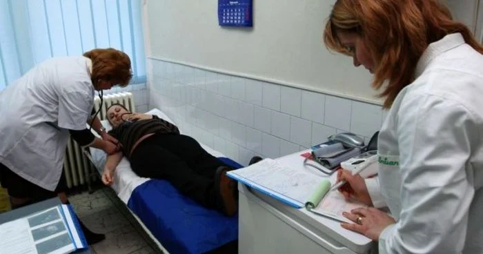 Sute de medici olteni au emis ilegal reţete (foto: adevarul)