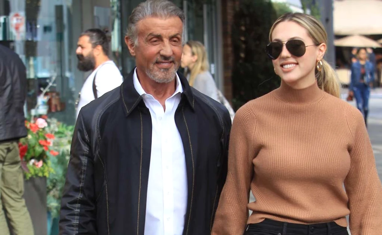 Stallone, împreună cu fiica sa, Sistine, la plimbare în Los Angeles