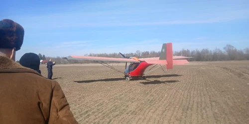 ucrainean aterizat pe camp foto facebook NewsBucovina ro jpg