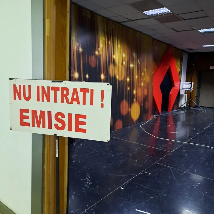 Linişte, se filmează!