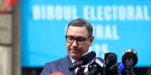 Victor Ponta lansare 5 FOTO INQUAM