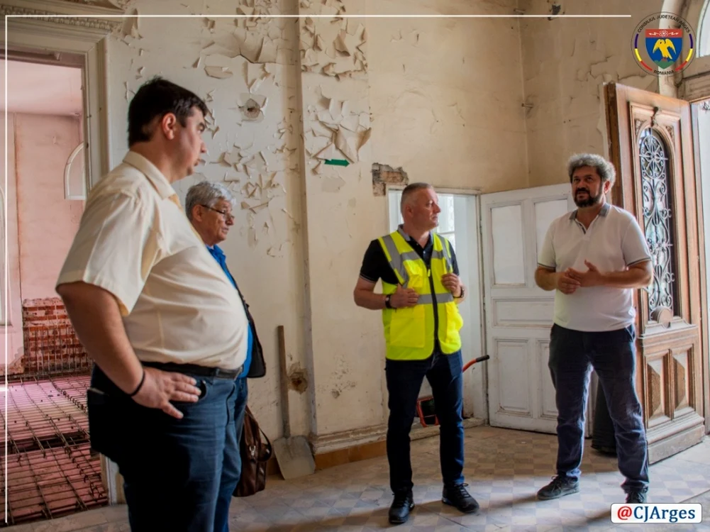 Verificarea stadiului lucrărilor în ultima decadă a lunii iunie 2022 Foto: CJ Argeş