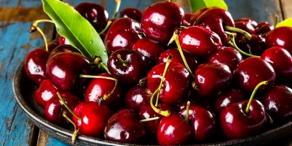 calarasi ciresele cocktail de vitamine foto sfatulmedicului.ro