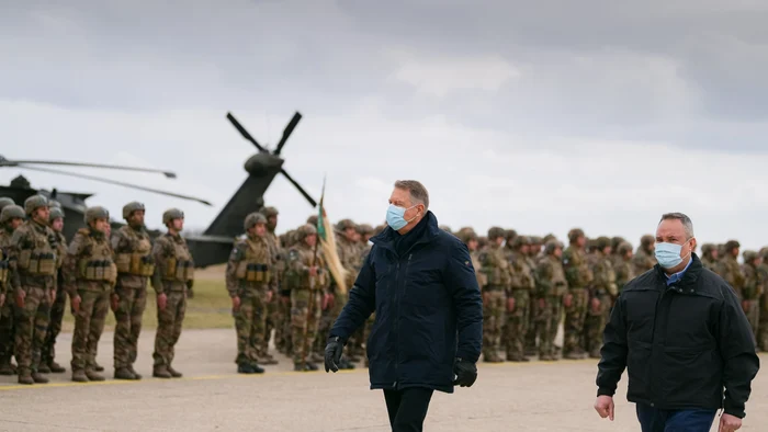 Klaus Iohannis la Baza Aeriana Mihail Kogalniceanu FOTO presidency