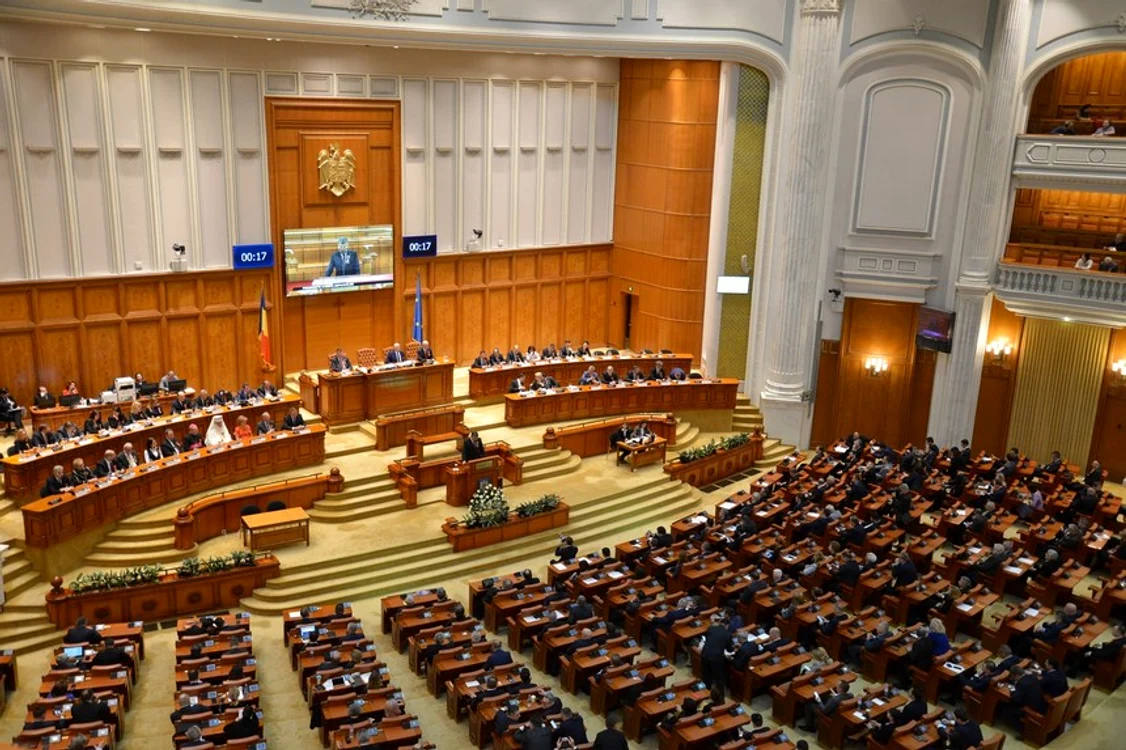 În actuala legislatură, 35 de parlamentari sunt de 10 ani în forul Legislativului FOTO Arhivă