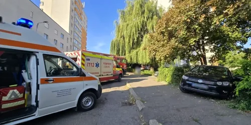 Accident în cartierul Obcini din municipiul Suceava. Victimele sunt o femeie de 35 de ani și doi copii FOTO obiectivdesuceava.ro