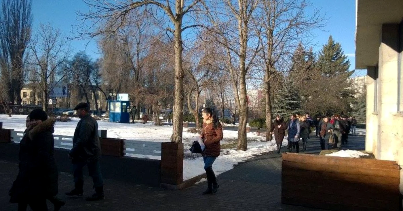 coloana de protestatari chisinau 