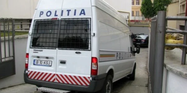 Bărbatul s-a ales cu dosar penal după ce a fugit de la locul accidentului.