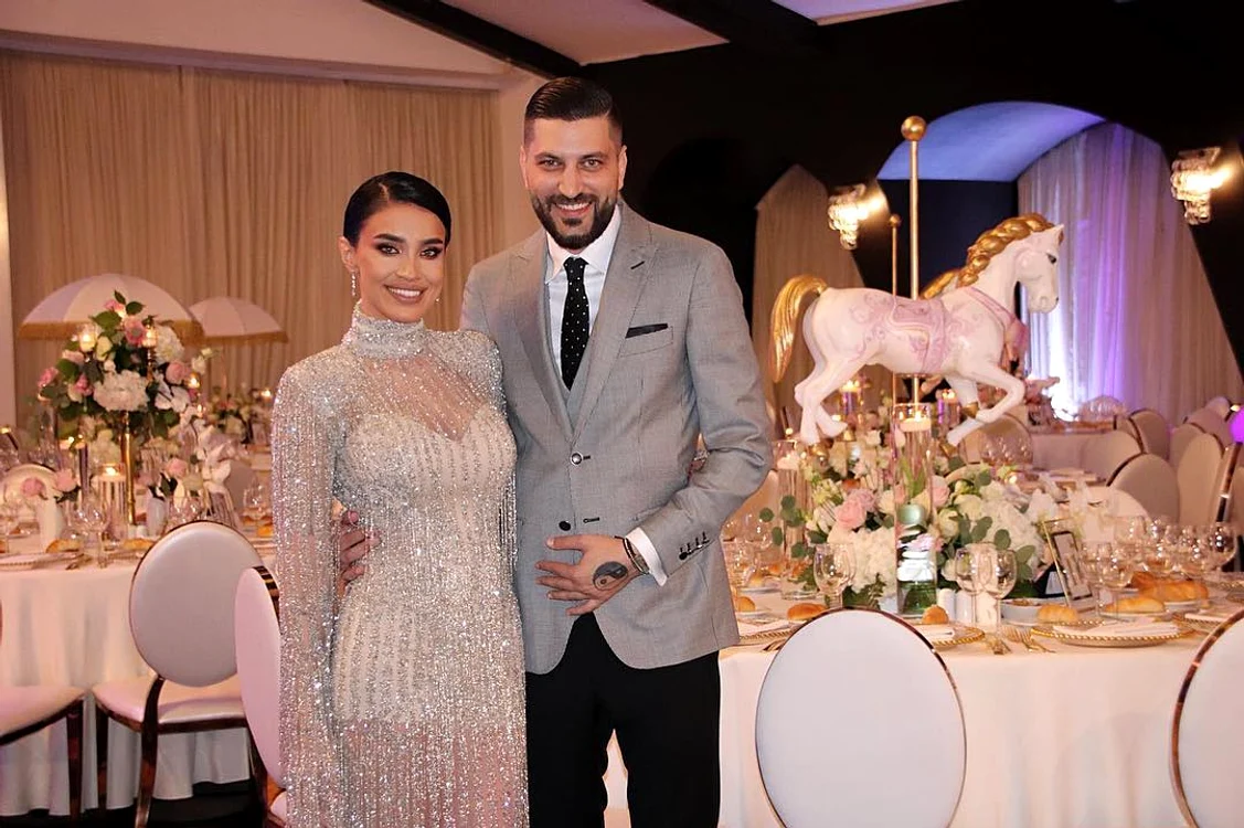 
    Adelina Pestrițu a pus la punct toate detaliile pentru botezFoto: Arhivă personală  