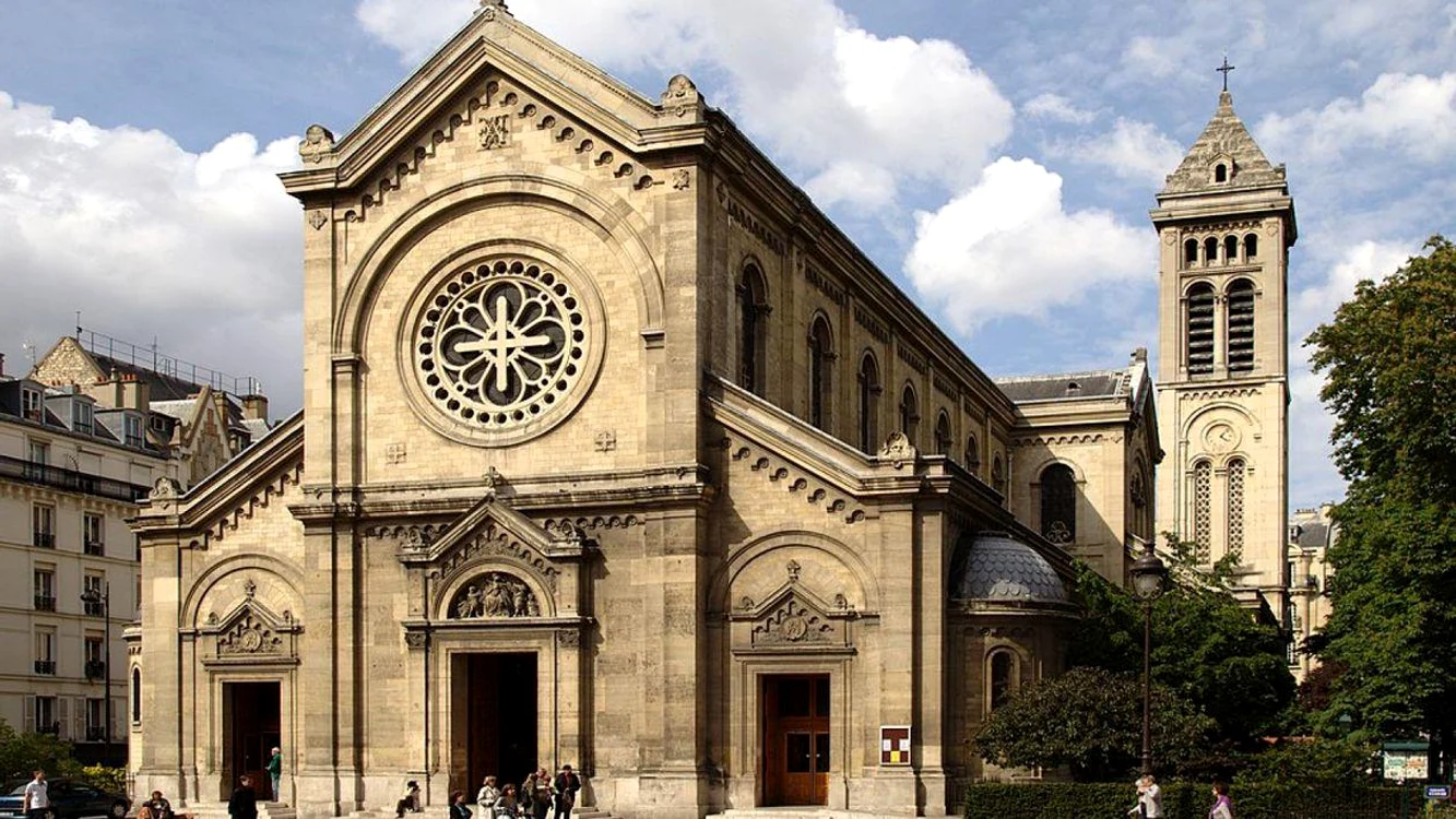 Notre-Dame des Champs, biserica care ar fi incendiată de român.