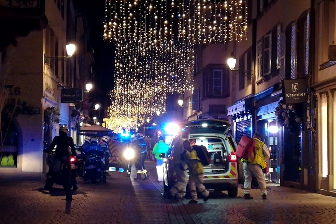 Măsurile de securitate au fost înăsprite la Strasbourg şi în toată Franţa