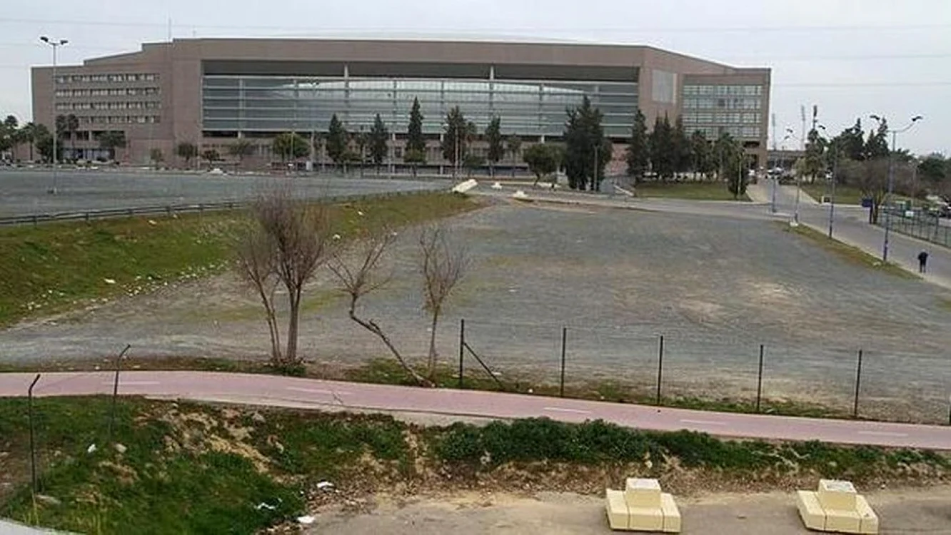 Victima a fost găsită în apropierea stadionului La Cartuja din Sevilla FOTO ABC
