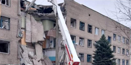 Atac asupra spitalului din Selidove regiunea Donetk FOTO zn ua jpg
