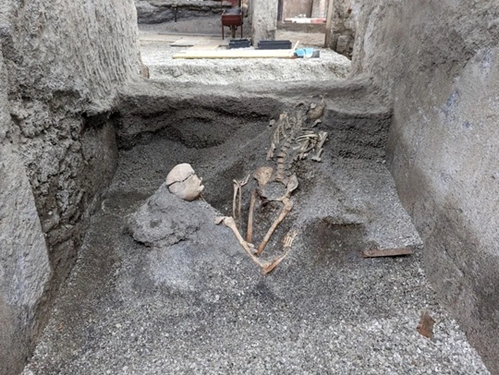Ultimele săpături au scos la iveală alte rămășițe umane la Pompei. Foto: Parco Archeologico Pompei