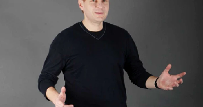 Iaşi: Valentin Drăgoi, Descifrează tainele gândirii în America(PORTRET)