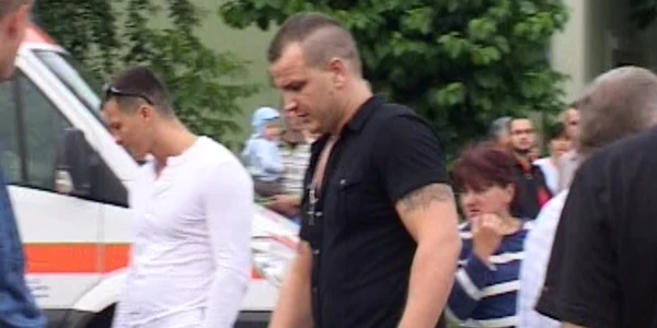 Șoferul Mercedes-ului și amicii săi au amenințat martorii