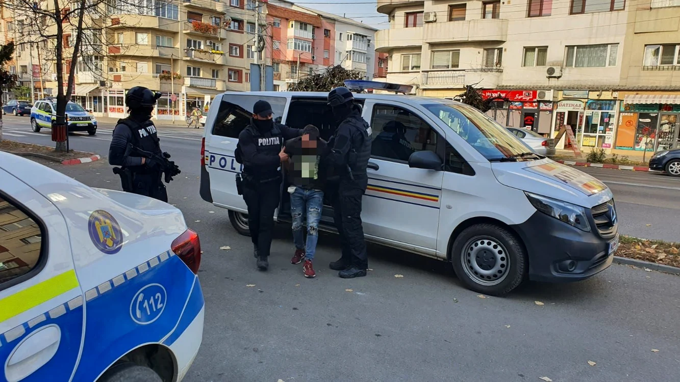 Tânărul avea mandat european de arestare FOTO: IPJ Vrancea„