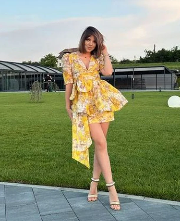 Andreea Stanciu, una dintre cele mai frumoase soții de fotbaliști (Instagram)