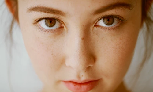 prim plan ochi femeie jpg
