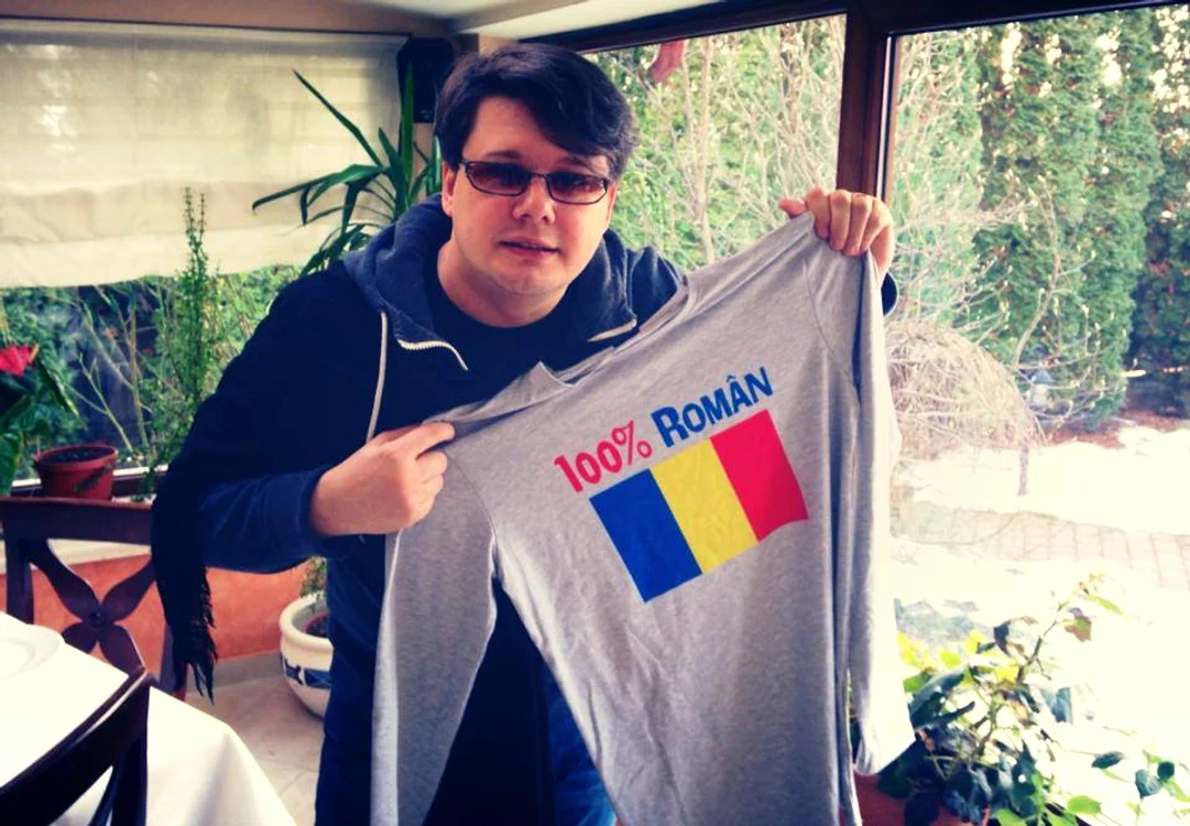 Fuego a primit în Iași un tricou cu mesajul „100% român”foto: arhiva personală