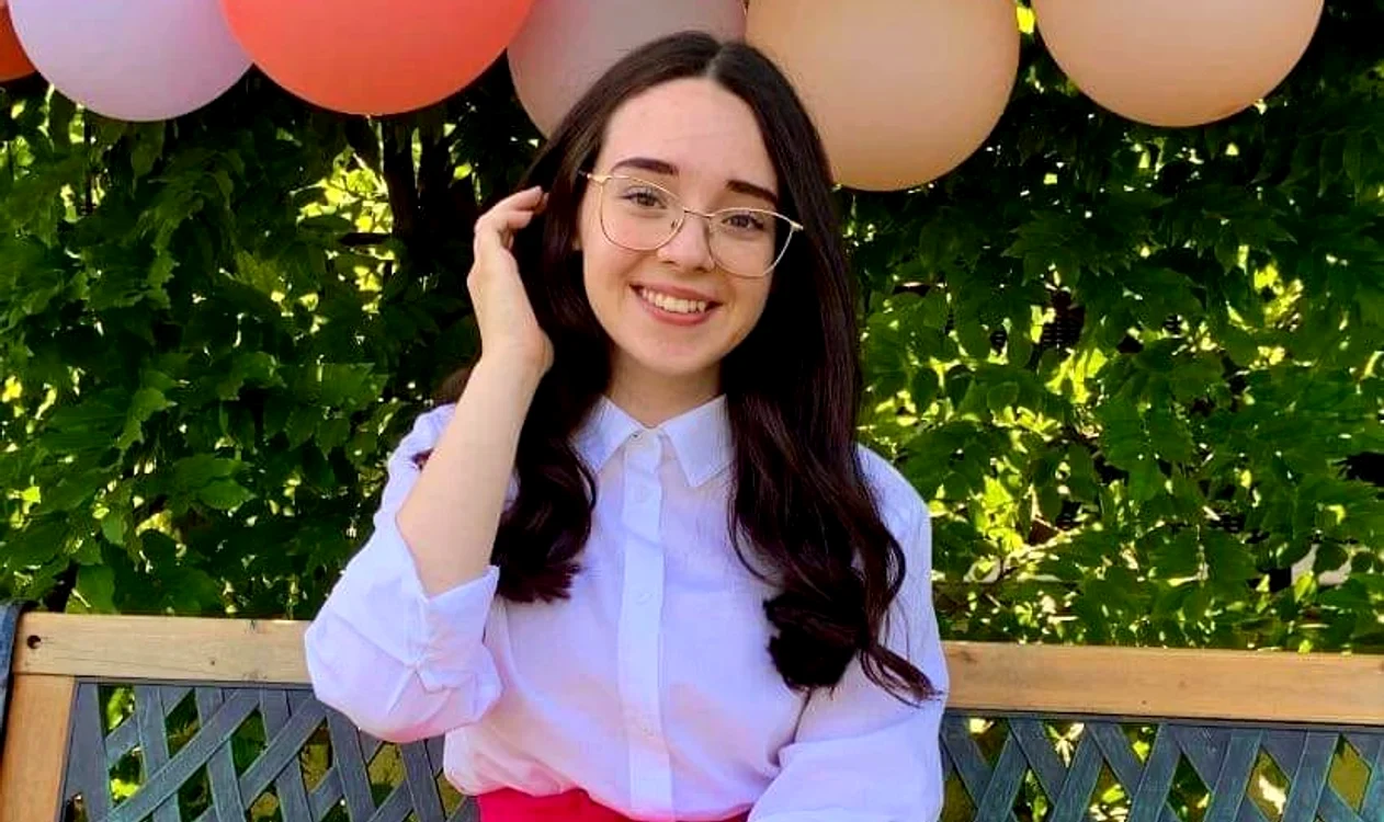 Laura Stoicu a obținut singura medie de 10 la Bacalaureat în Galați (FOTO: Facebook)