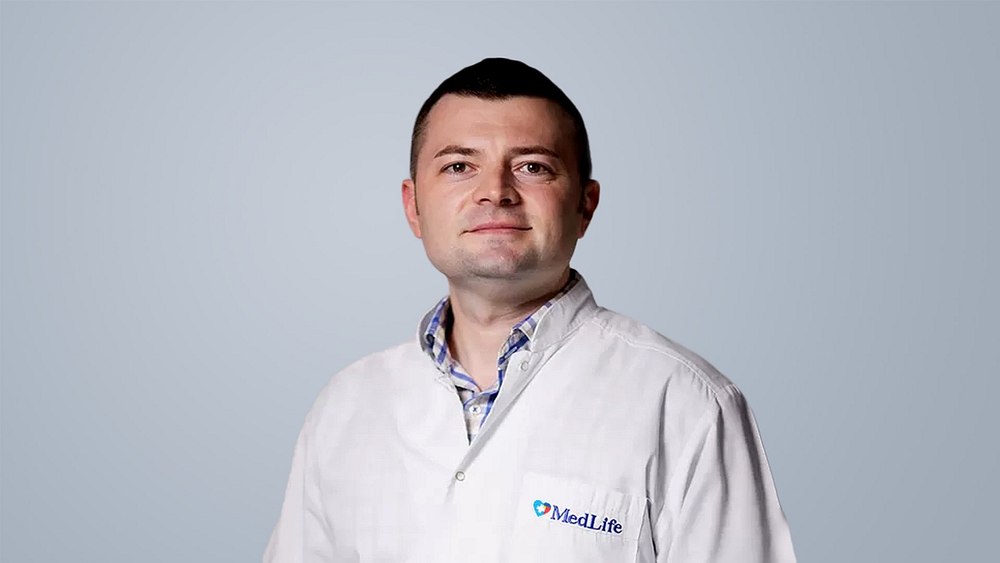 #MediciBuni – Dr. Roman Popescu, MedLife: „Nu există doar pacient ortopedic. Fiecare pacient trebuie abordat prin prisma tuturor afecțiunilor sale asociate”