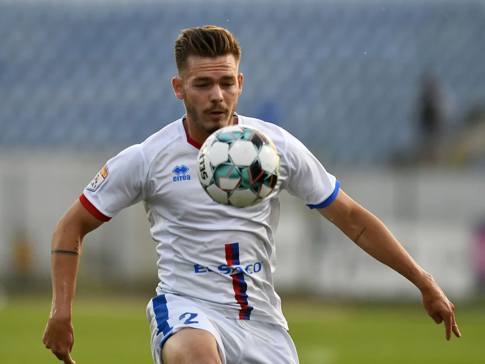
    Denis Haruţ  Foto: sportpictures.eu  