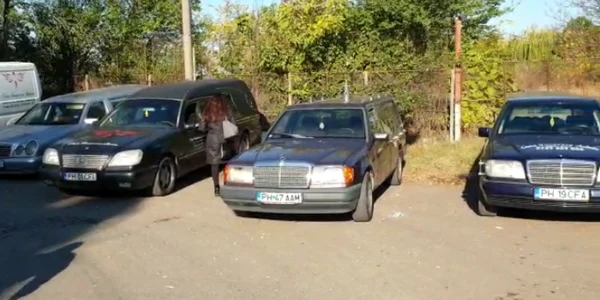 Cozi de dricuri in curtea spitalului judetean