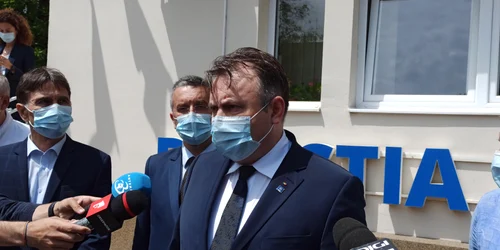 5ee36f1c5163ec4271c7ba28 jpg