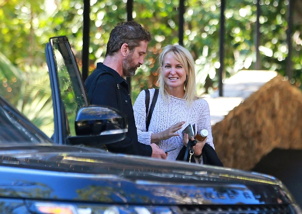 
    Gerard Butler a fost văzut recent în compania unei femei blonde misterioaseFoto: Profimedia  