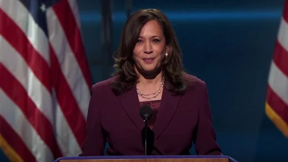 Kamala Harris, prima femeie vicepreședinte din istoria SUA png