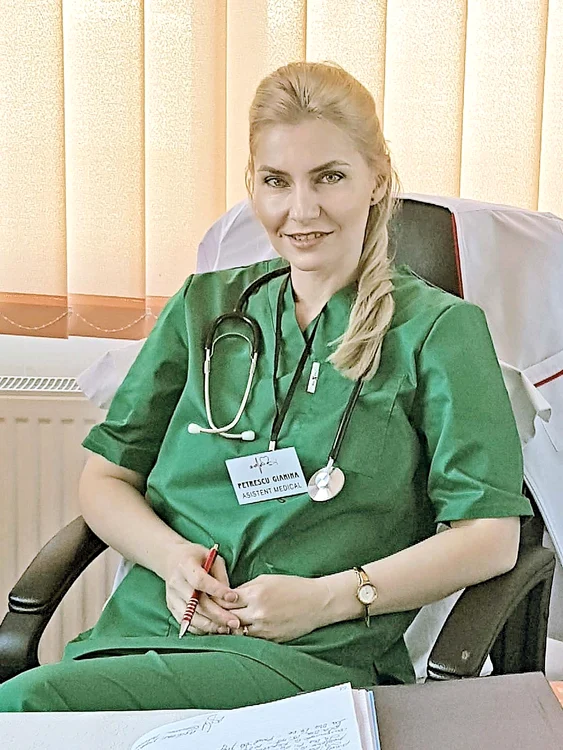 Gianina are o experienţă de câţiva ani ca asistent medical pediatru