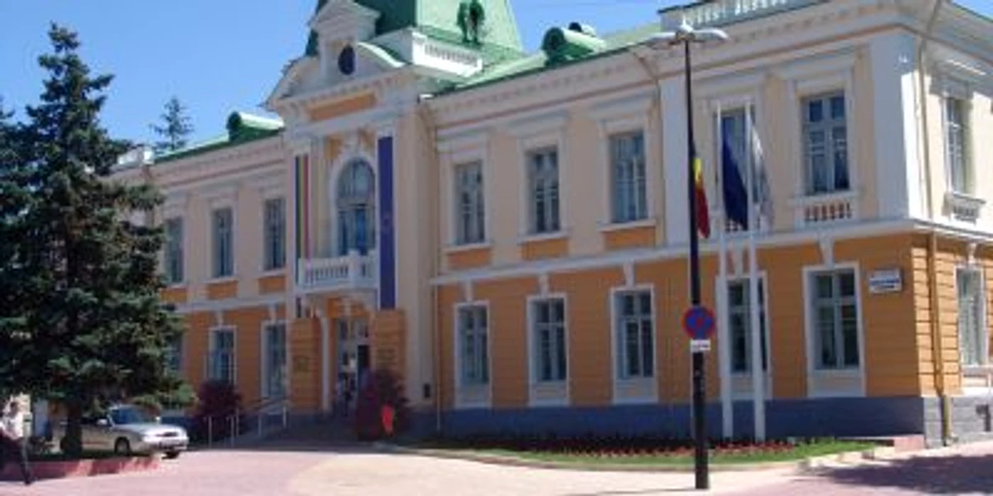 Primăria Râmnicului stinge lumina de „Ora Pământului”