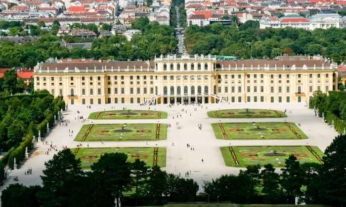 Palatul Schonbrunn, un simbol al Vienei jpeg