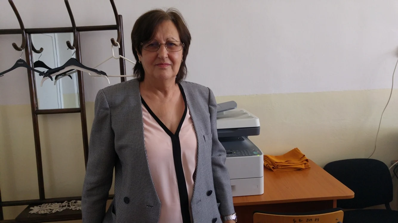 "Vlad a plecat de-acasă la 18 ani", povesteşte Natalina Voiculescu, mama ministrului