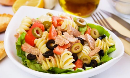 Salata cu ton jpeg