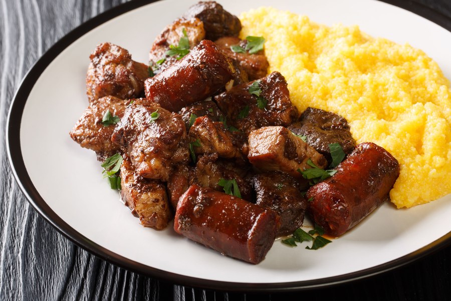 Cea mai gustoasă rețetă pentru pomana porcului. Ingrediente secrete care fac preparatul delicios