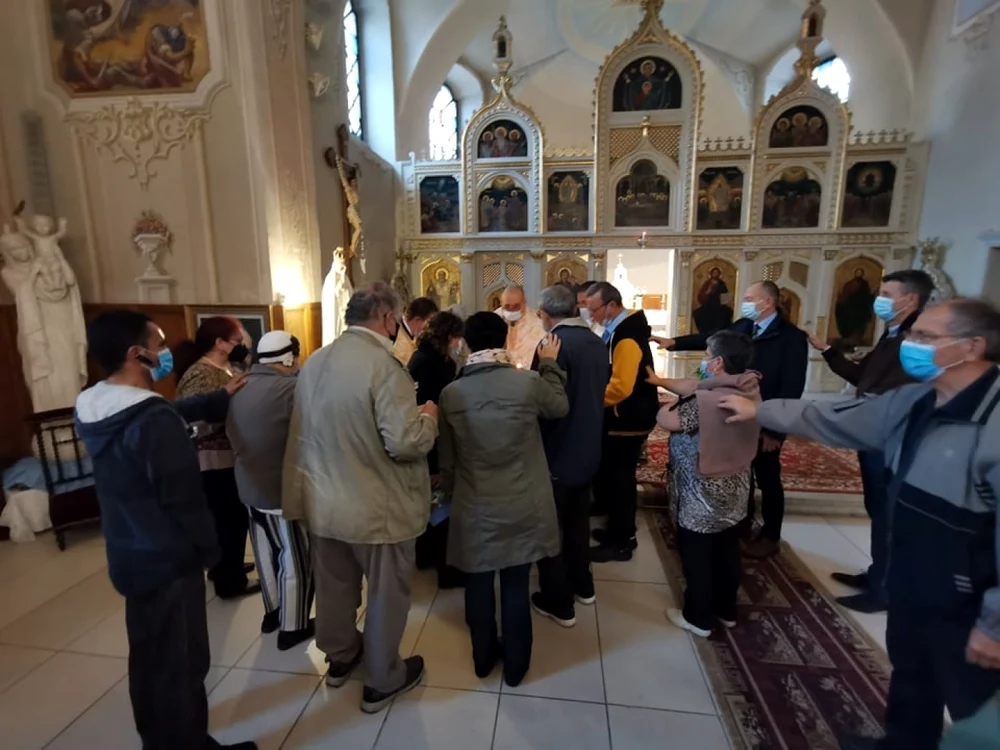 Parastas pentru Mitropolitul Nicolae Corneanu al Banatului într-o biserică greco-catolică FOTO Ş.Both