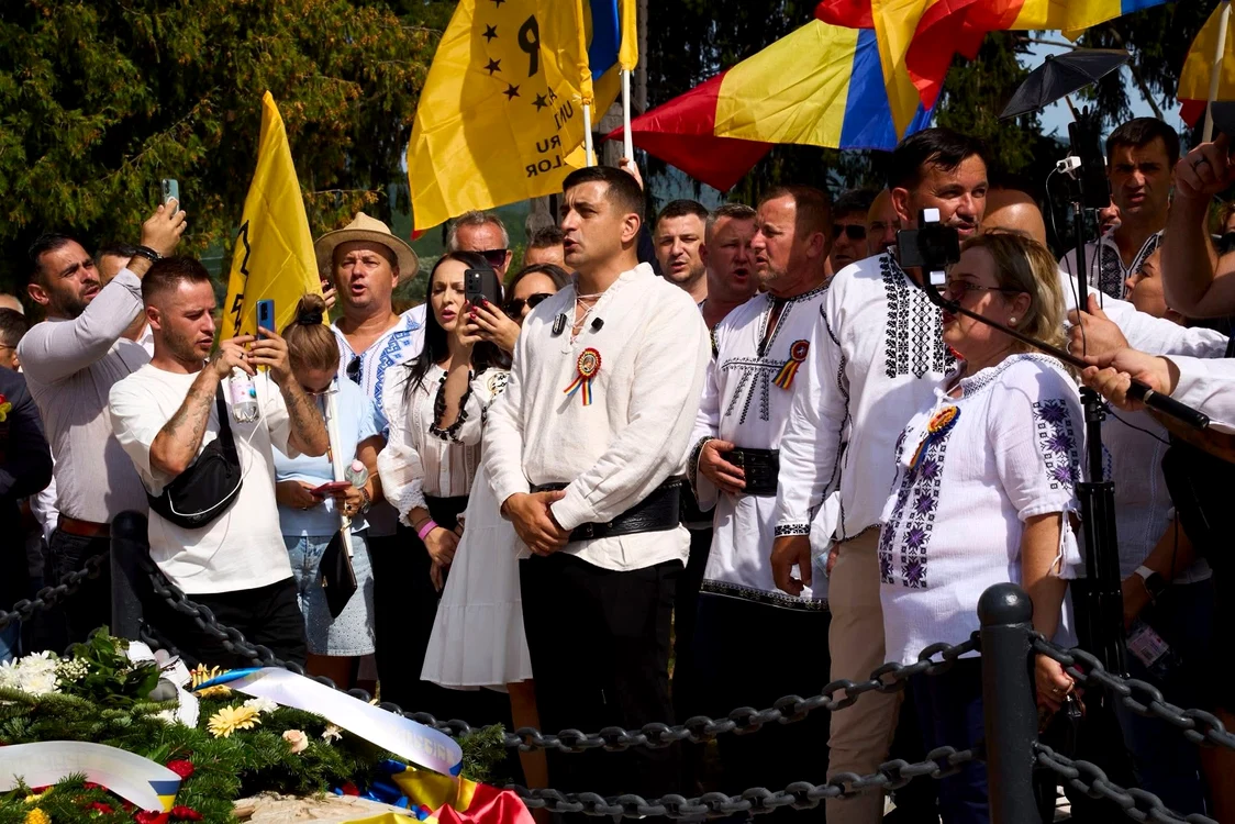 George Simion a ajuns la Țebea. Nu au lipsit incidentele / Sursa foto: AUR 