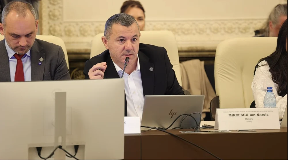 Academia Oamenilor de Știință este o fabrică de sinecuri, acuză USR. „O șmecherie care să mai bage niște bani în buzunarele unor șmecheri de partid”