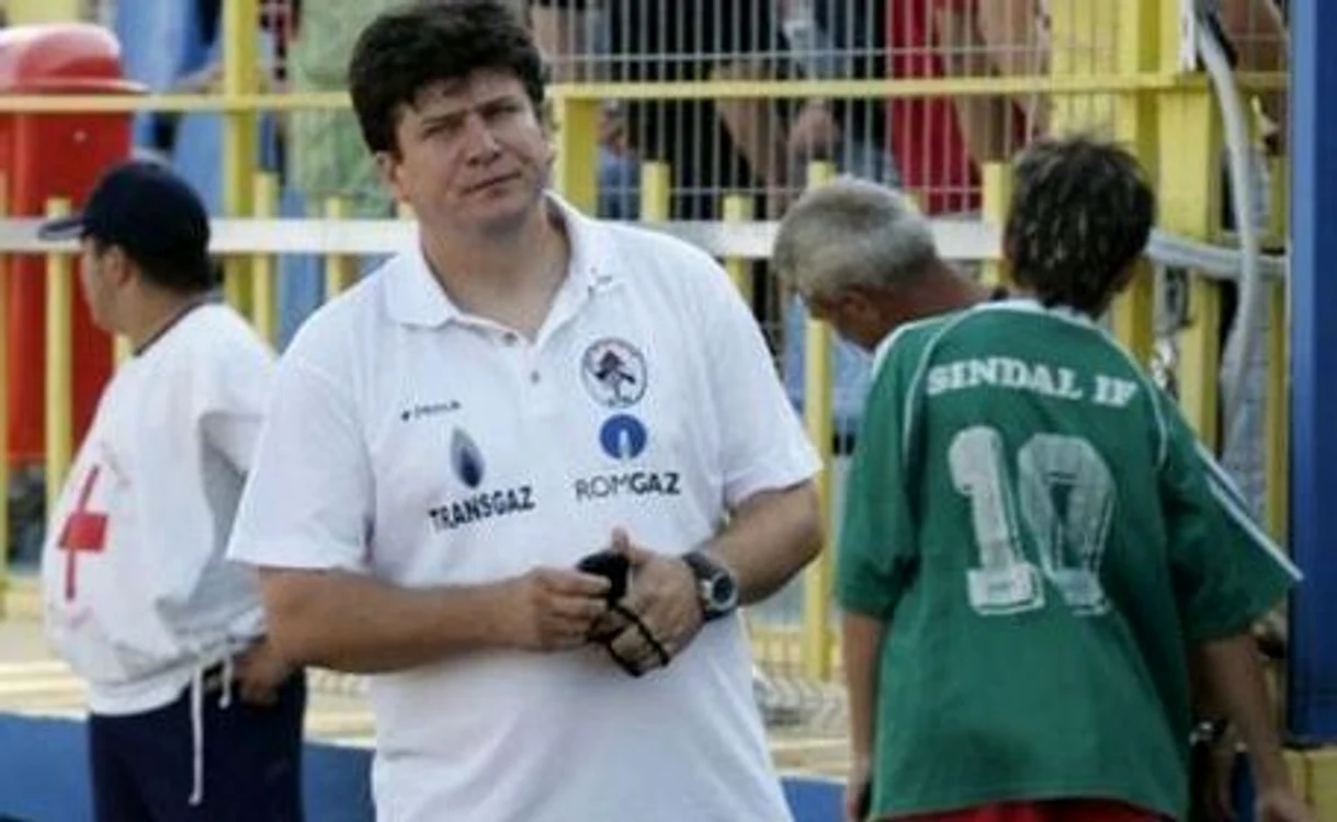 
    Cristian Pustai  