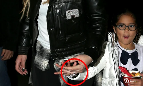 Exclusive    Premium: Mariah Carey Grabs Frozen Yogurt With Bryan Tanaka And The Kids ***NO USE W/O PRIOR AGREEMENT   CALL FOR PRICING*** jpeg