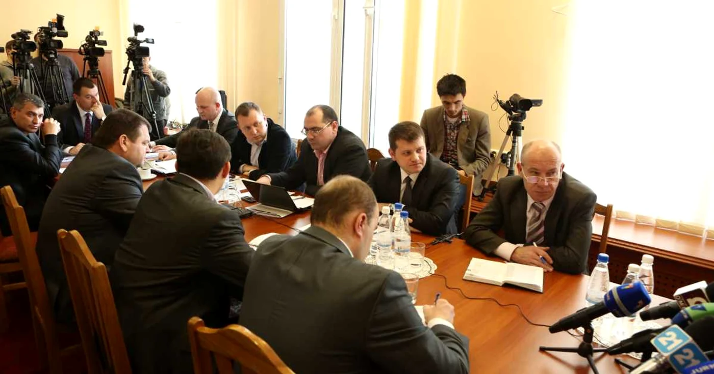 Comisia de achetă are rolul de a investiga modul cum au gestionat instituţiile statului cazul omorului de la Pădurea Domnească FOTO Dumitru Goncear