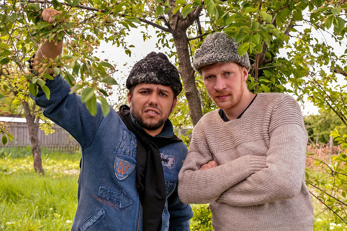 
    Petronel Gongeanu și Iulian Mehedințfoto: Kanal D  