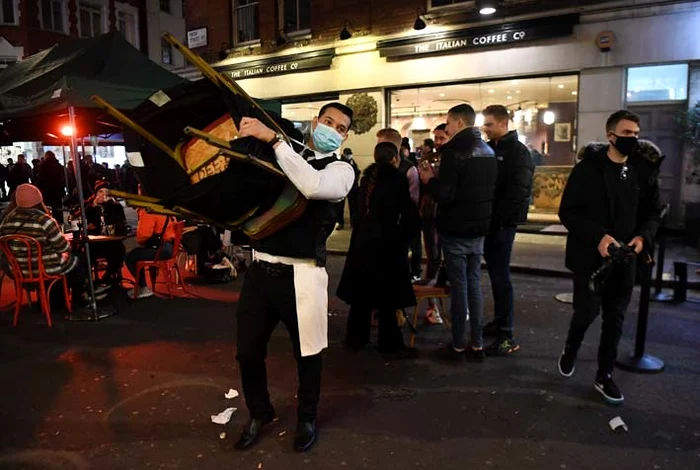 Toate restaurantele şi terasele şi-au strâns lucrurile miercuri seara