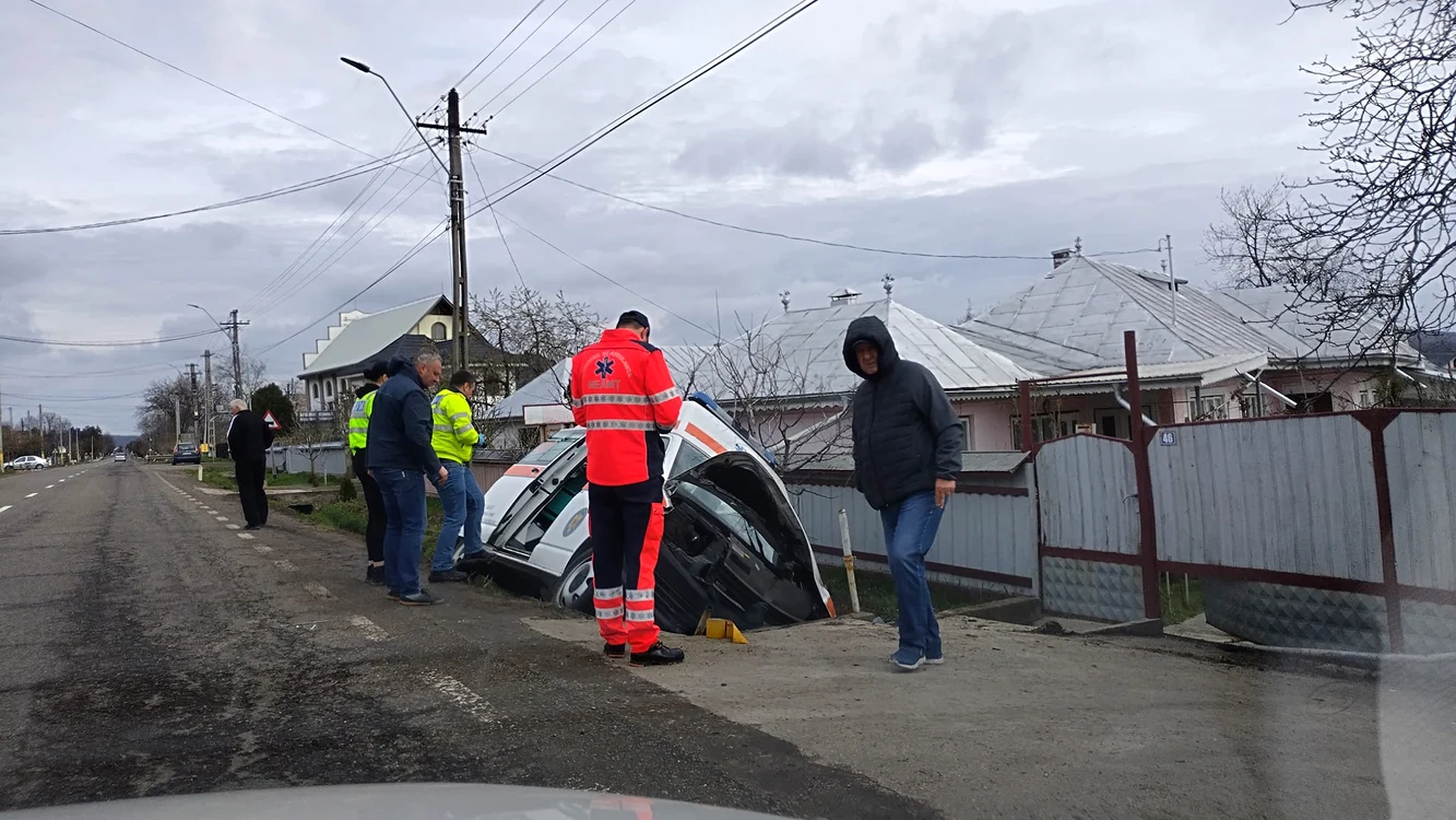Accidentul s-a petrecut pe Drumul Național 15C FOTO Facebook Cătălin Naclad