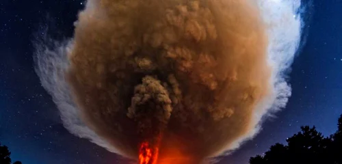 Vulcanul Etna a oferit un spectacol fascinant